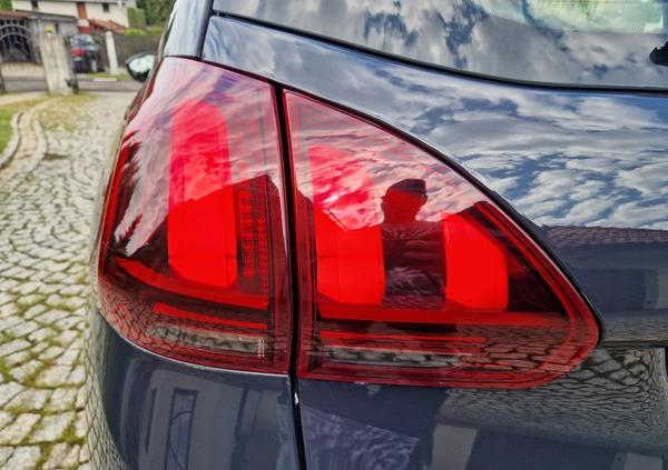 Peugeot 2008 cena 47999 przebieg: 97000, rok produkcji 2017 z Bieruń małe 301